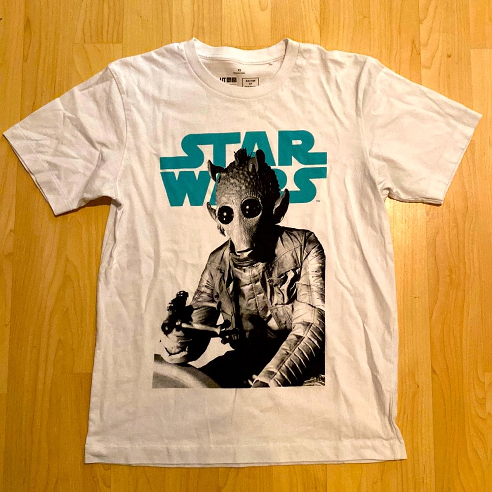 Uniqlo medium Star Wars Greedo tee